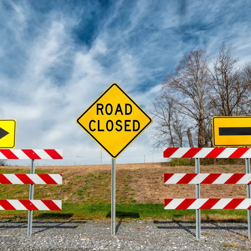 Road Close Sign-3