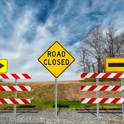 Road Close Sign-3